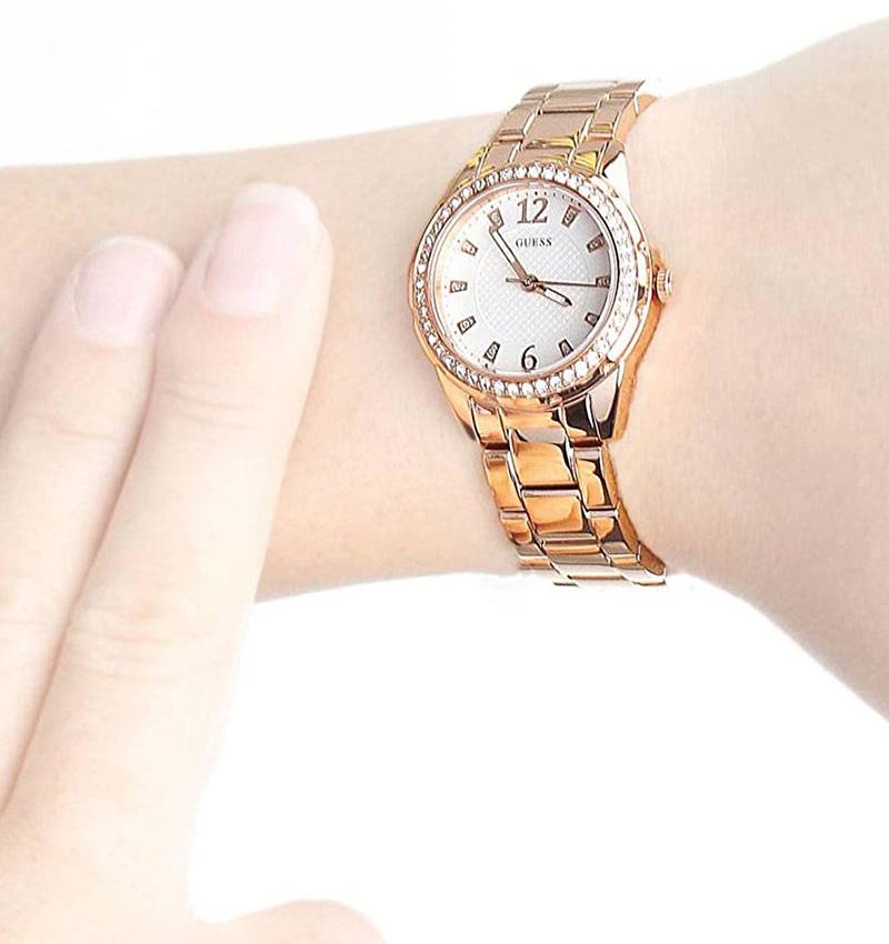 Guess Women's Watch W0445l3